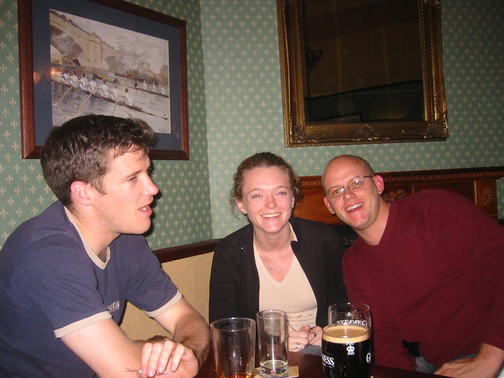207-0703_IMG